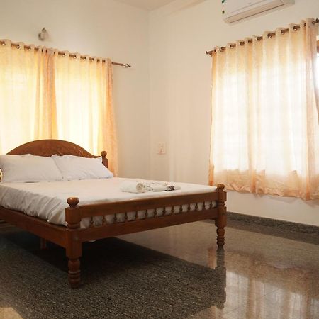 Joby Homestay Kadamakudy Kochi エクステリア 写真