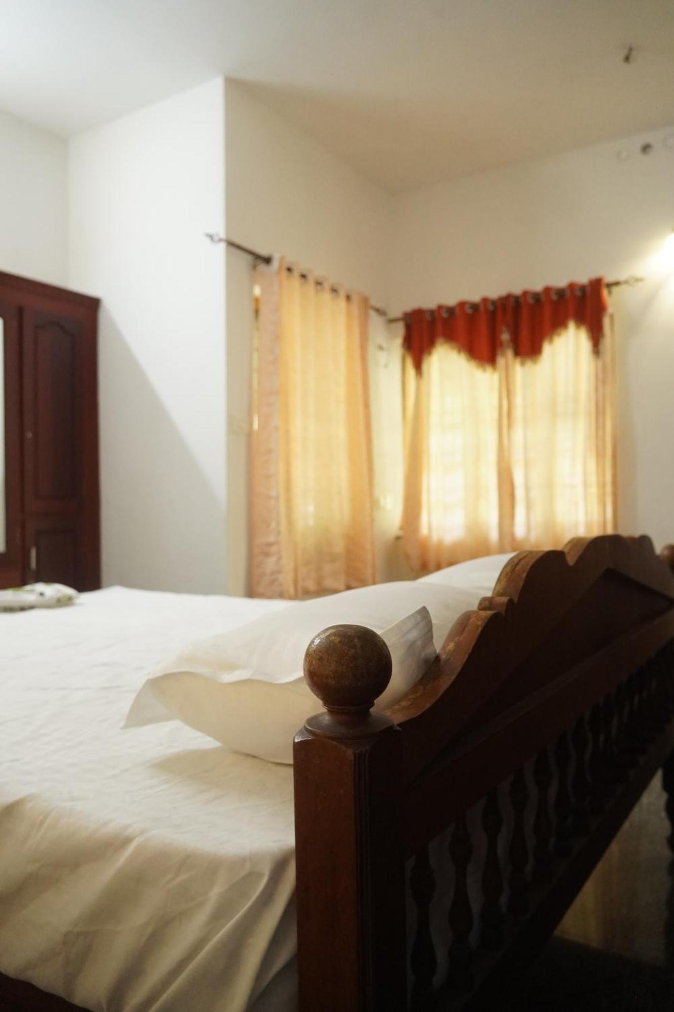 Joby Homestay Kadamakudy Kochi エクステリア 写真